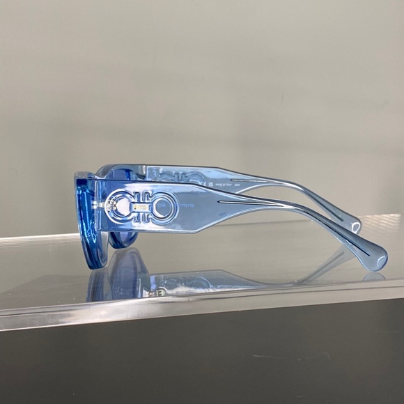 Ferragamo Sunglasses - Picture 7 of 8